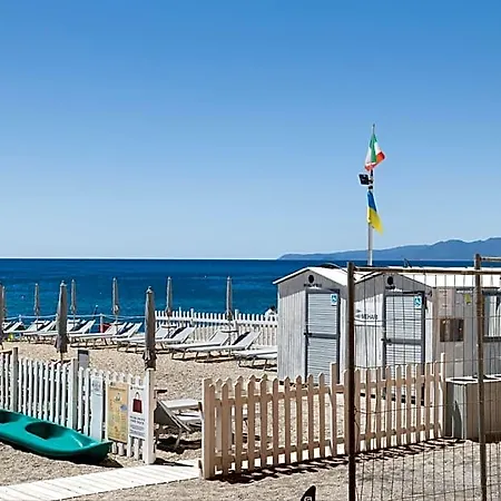 4 Mehari Finale Ligure