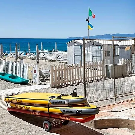 4 Mehari 4* Finale Ligure
